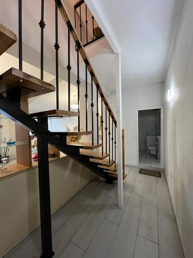 Shkodra Duplex Apartment Esterno foto